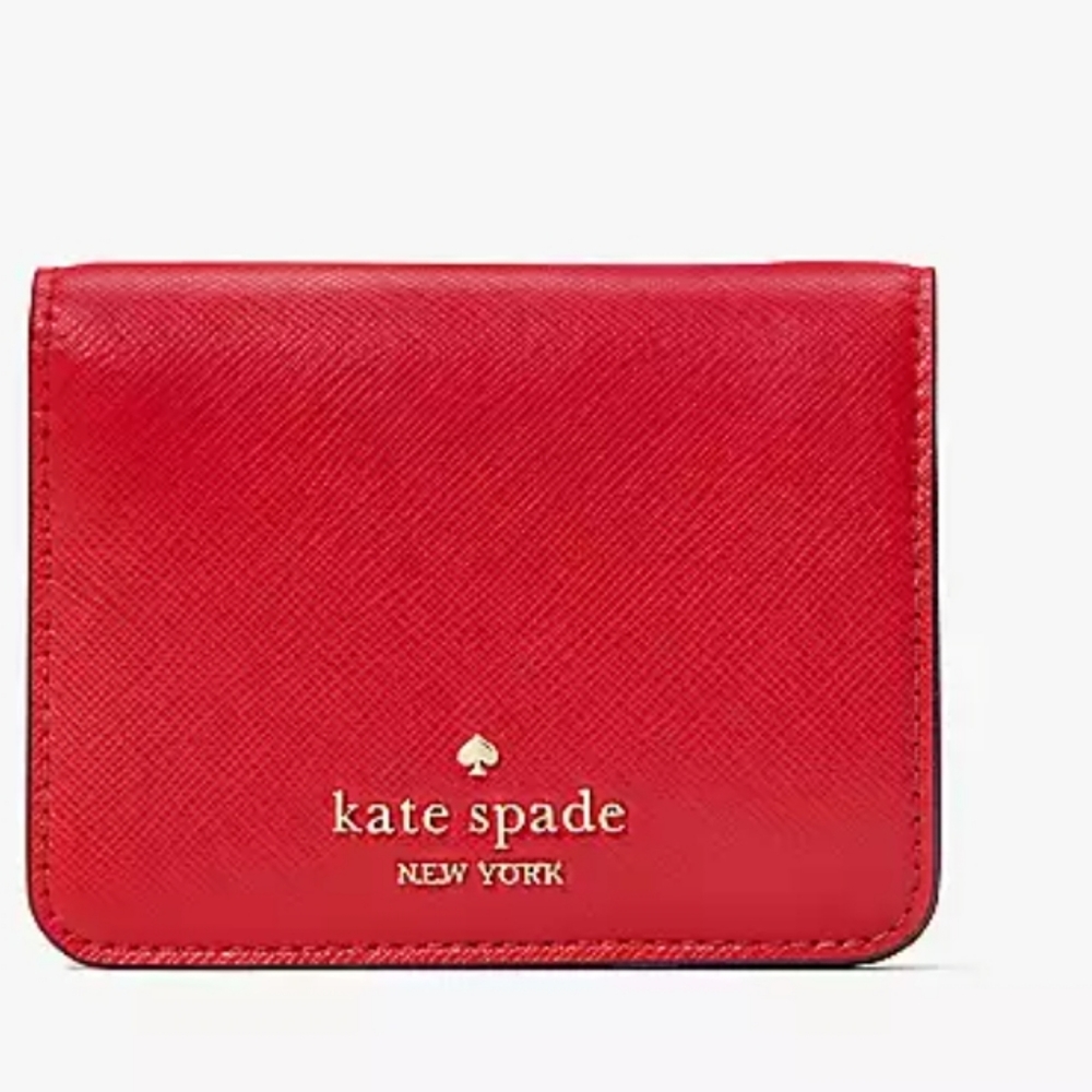 Madison Saffiano Leather Small Bifold Wallet